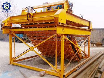 鏈板翻堆機(jī)